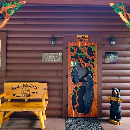 Firefly Nights Villa Пиджен Фордж Екстериор снимка